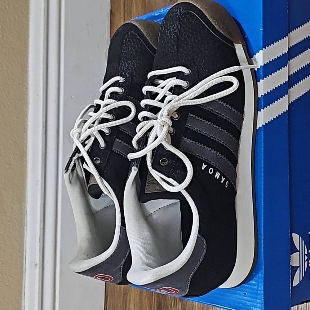 Shoes - Picture 3 of 3